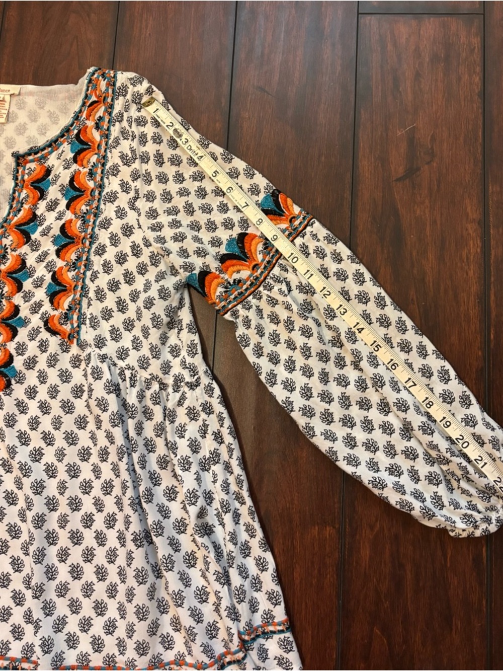 Sundance Embroidered Boho Blouse Medium Flowy Lined Top - Picture 16 of 16